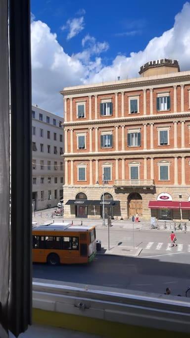 Ferienwohnung Loft Storico In Pieno Centro! Livorno Exterior foto